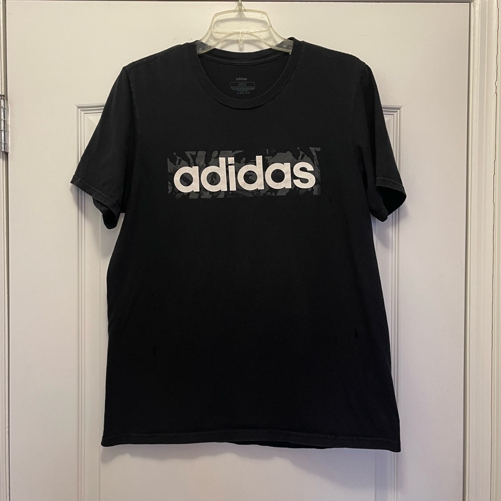 Adidas T-shirt